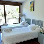 Casa Reyes Vila *