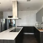 Casa Reyes Vila *