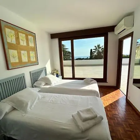 Casa Reyes