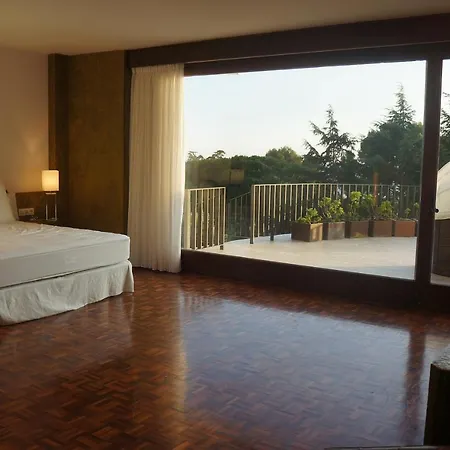 Casa Reyes *